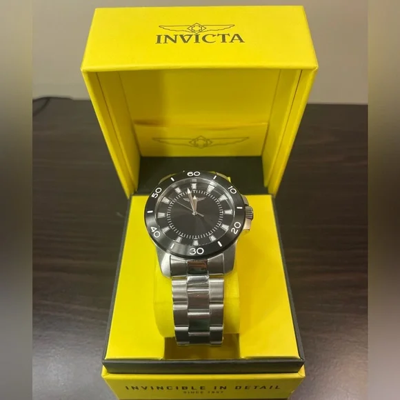 Brand new never worn Invicta watch Invicta | Accessories | Brand New Never Worn Mens Invicta  main image 4